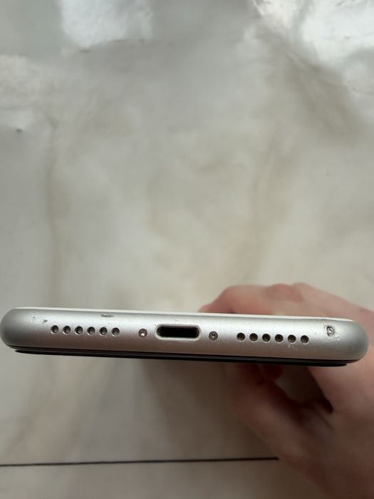 iPhone Xr 64 gb 16 iOS