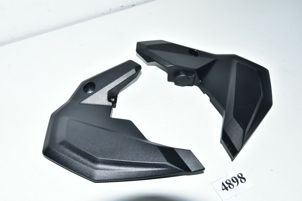 Carena stânga / dreapta + priză încărcare 12V BMW F900XR