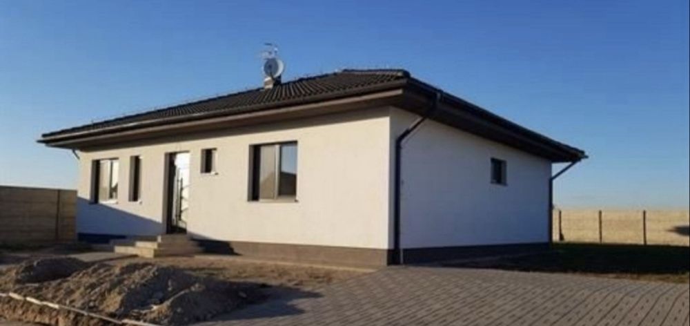 Vand case modulare la gata