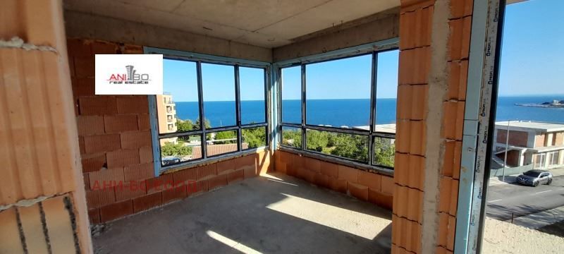 Продава се Двустаен апартамент в к.к. Слънчев ден - 60 кв.м за 1584 €/кв.м - Снимка #1