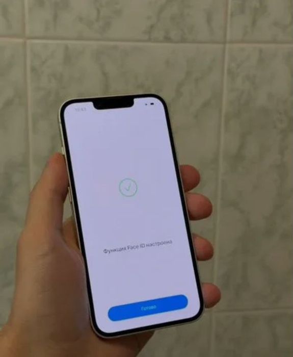 Продам iPhone 13