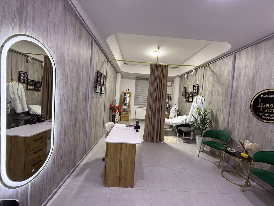 Урганч шахар марказида ОФИС учун мўлжаллаган жойлар ижарага берилади.