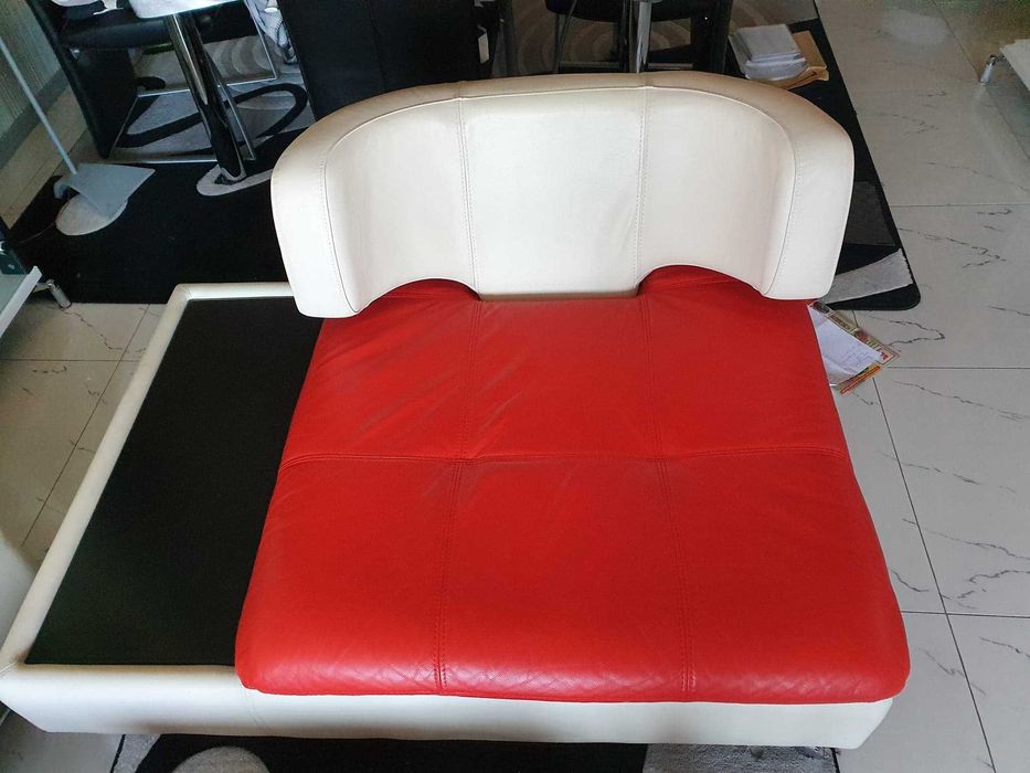 Два дивана с фотьойл - естествена кожа