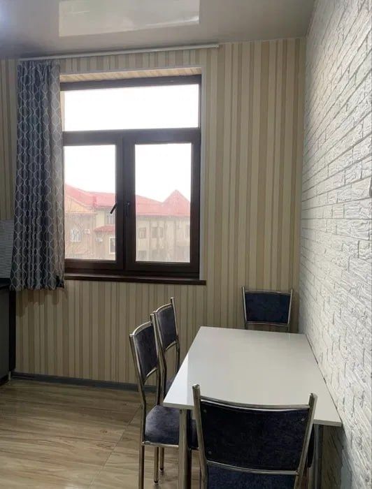 Сергели тумани Чоштепада 1 хонали квартира ижарага берилади Срочно