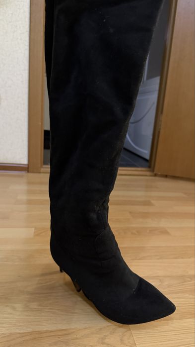 Продам женские сапоги