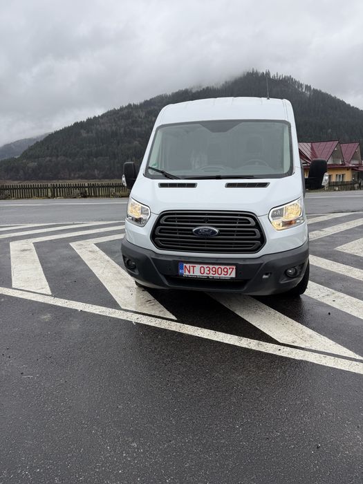 De vânzare FORD TRANSIT euro 6 8+1 autoturism