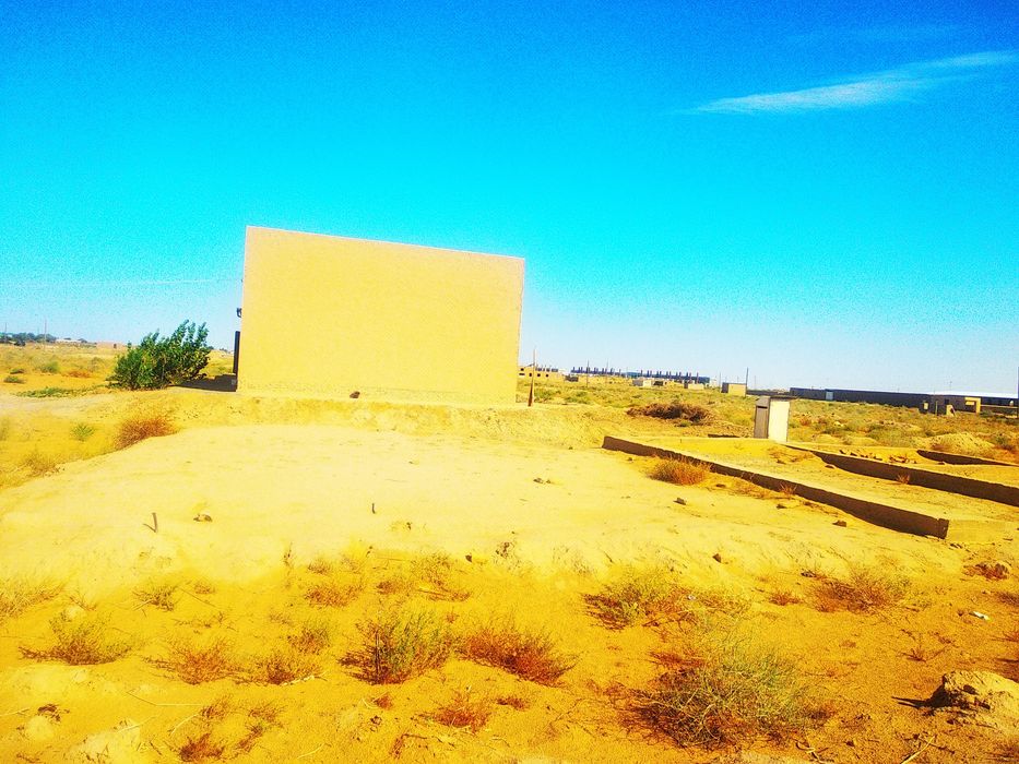 Земля Жой урни Хива учховузда .