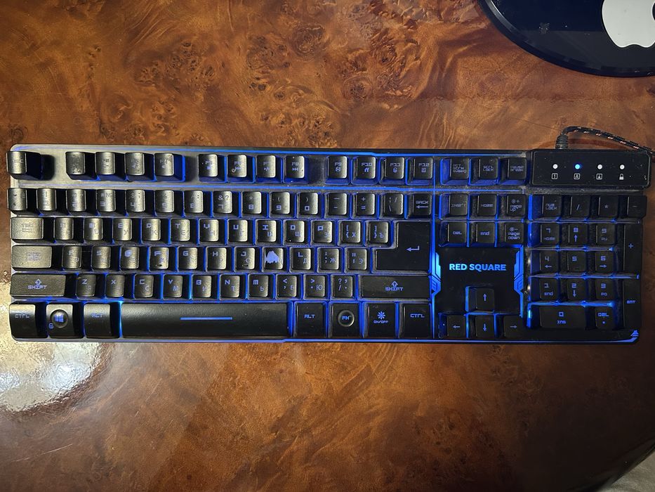 Клавиатура Red Square