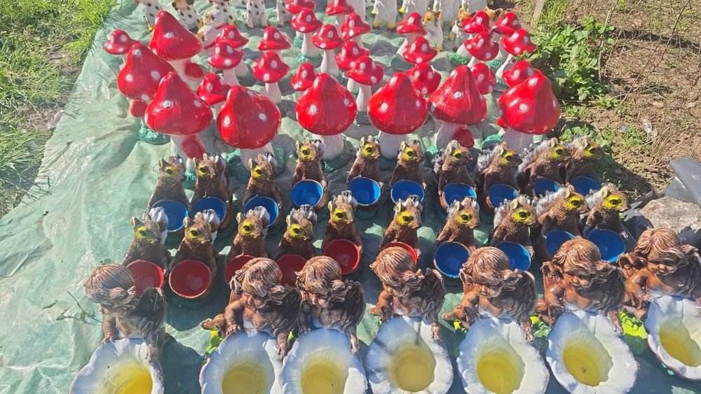Figurine din ghips pentru grădină – lucrate manual veya Statuete decorative din ghips, realizate manual