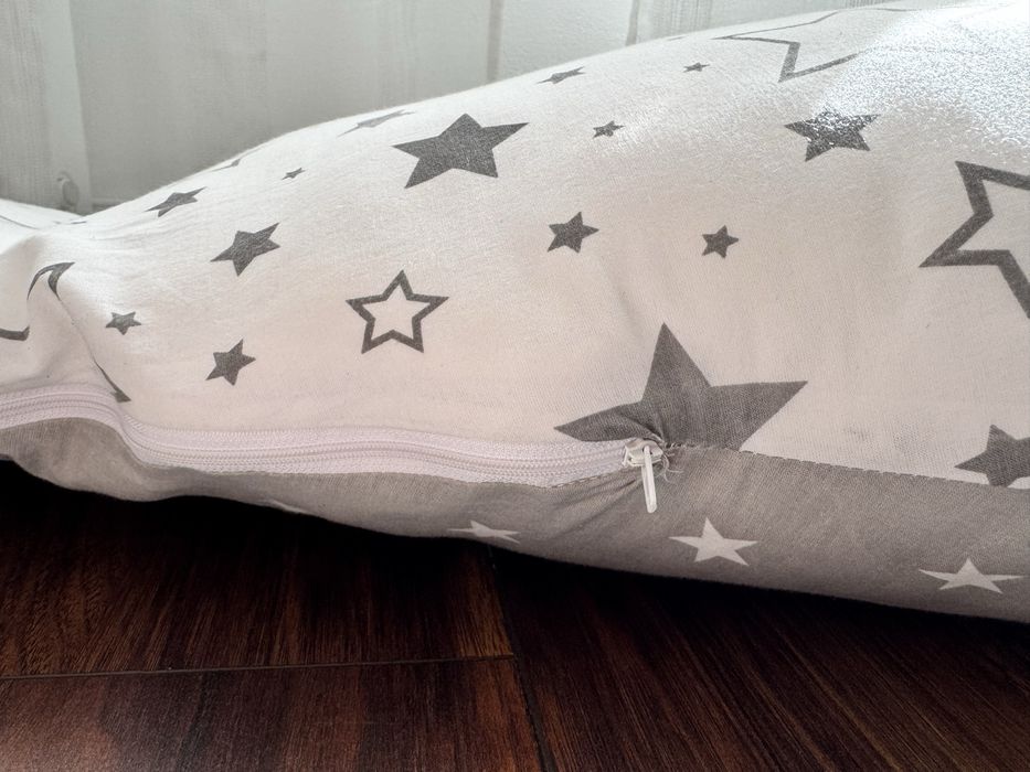 Perna gravide ergonomica Kidizi Alma Galaxy Grey, husa detasabila, 125x45 cm