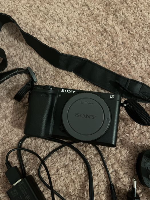 Aparat foto Mirrorless Sony A6400