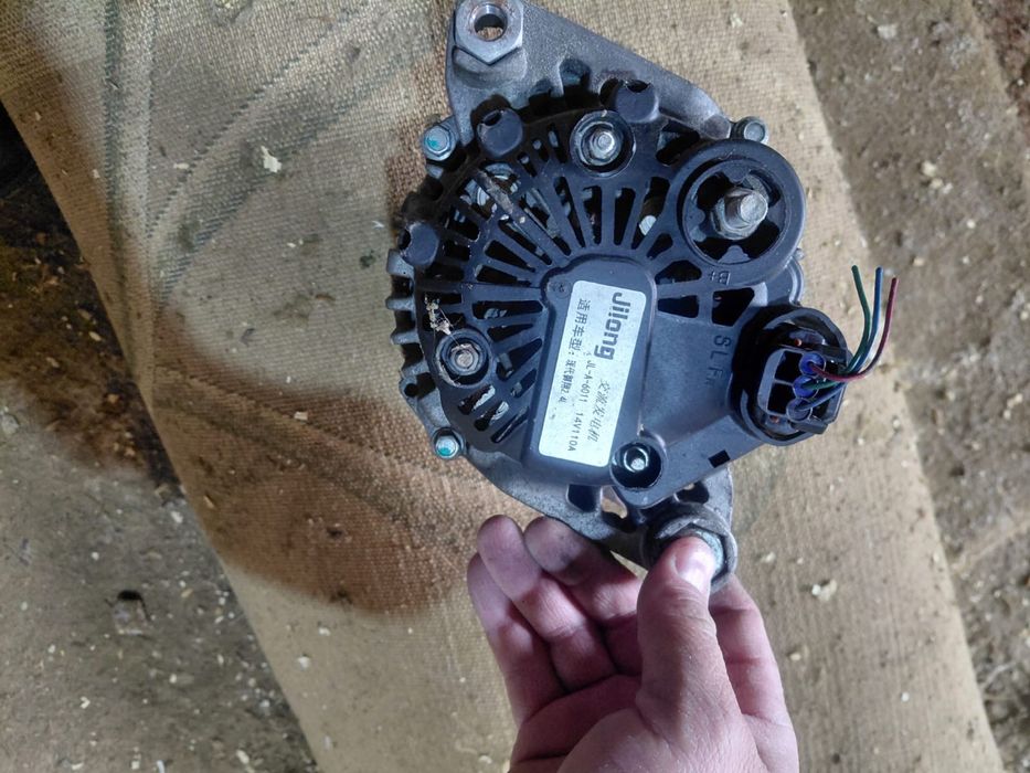 Генератор киа соренто 2013 г.в. об 2.4