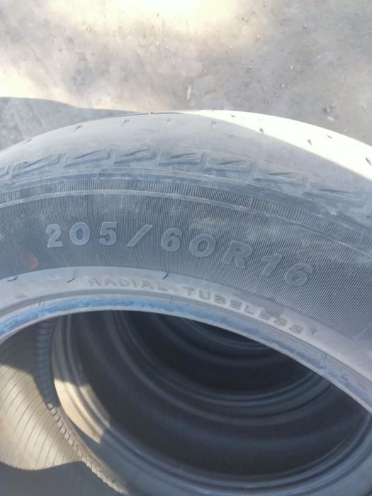 Покрышка 205/60/16
