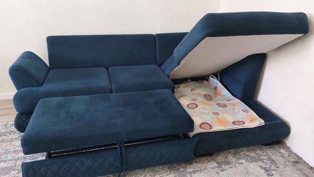 Продаётся угловой диван