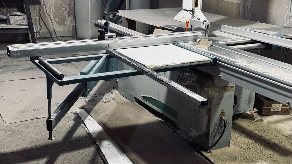 Форматно-раскроечный станок mj90