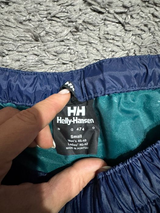 Pantaloni Helly Hansen marimea S impecabili