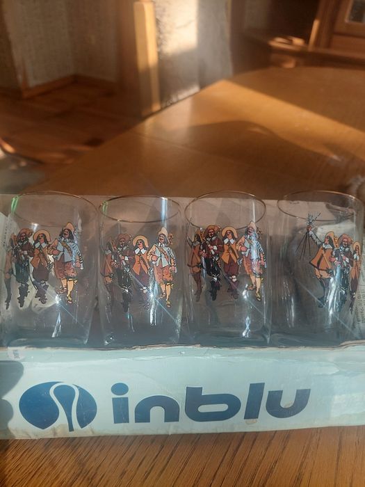 Рюмки с мушкетёрами. 70х годов