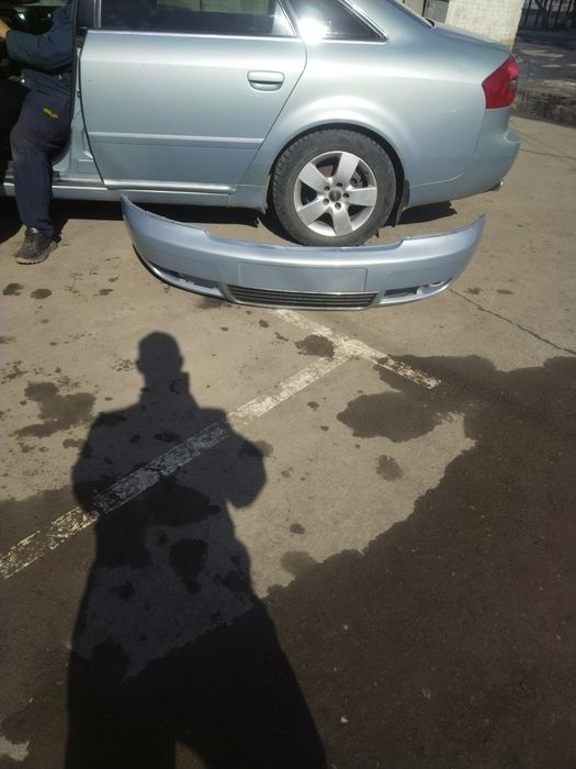 Бампер перед "ауди" а-6 ц-5.