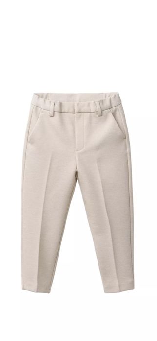 Zara бежов костюм за момче
