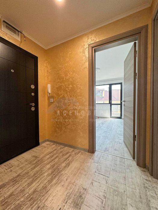 Продава се Тристаен апартамент в Асеновград - 107 кв.м за 1309 €/кв.м - Снимка #12