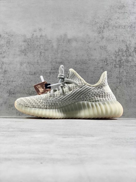 Adidas Yeezy Boost 350 V2 „Lundmark” (Non-Reflective)