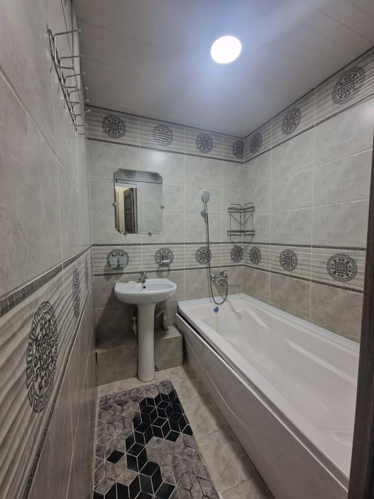 Срочно Продаётся 2 ком Тузел 1 средний ремонт