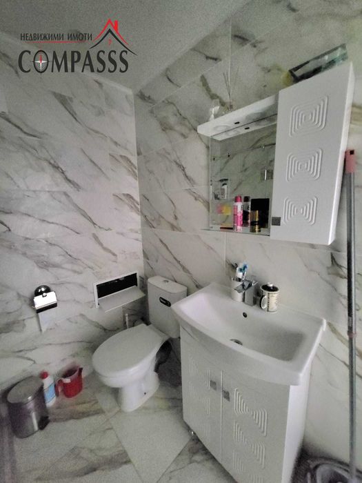 Продава се Тристаен апартамент в Добрич, Строител - 90 кв.м за 794 €/кв.м - Снимка #10