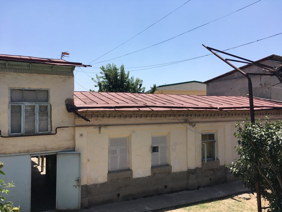 Продаётся участок 5,2 сотки с огромными огородами!