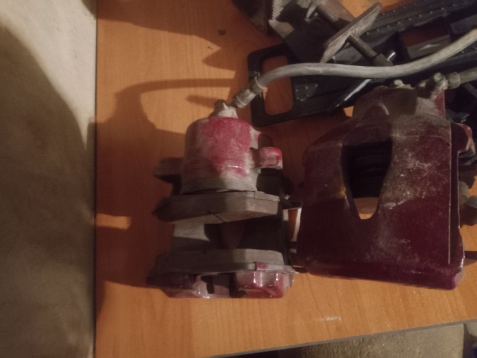 Суппорта джетта 5.об1.6