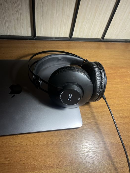 Наушники AKG K52