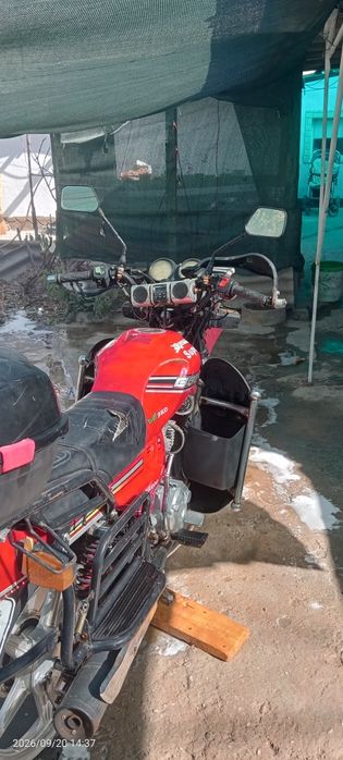 Транспорт мотоцикл
