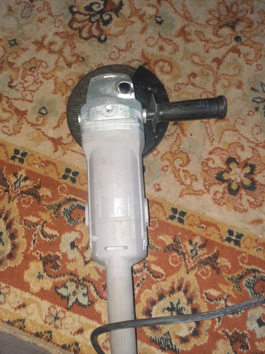 Продам Балгарка почти  новый