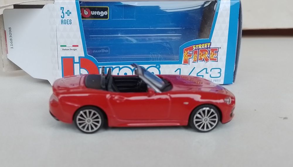 Fiat 124 Spider, мащаб 1/43