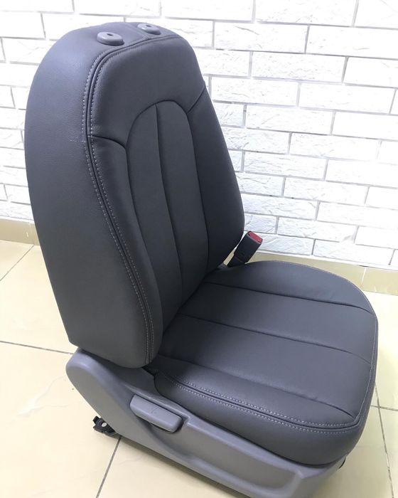 Перетяжка автокресел