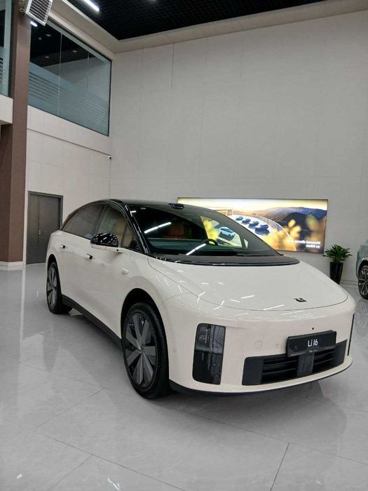 Электромобиль Новый Lixiang i6 позиция от официального дилера