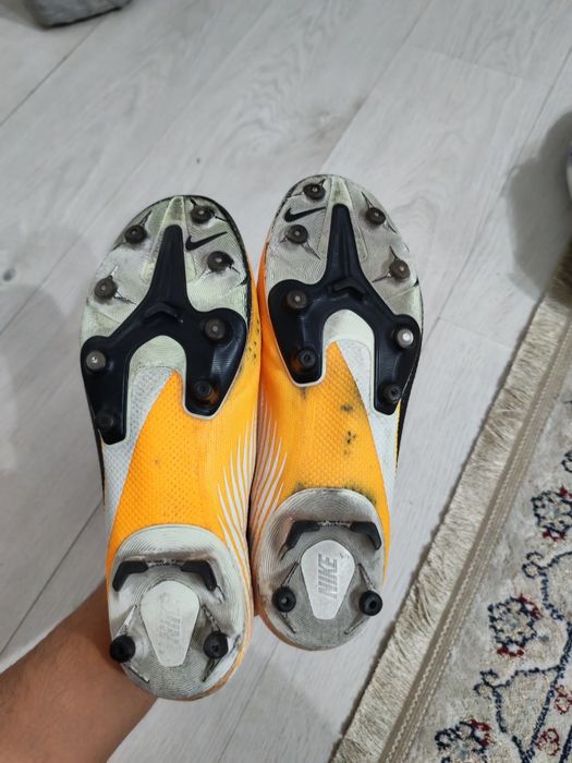 Продам бутсы 41 мерки оригинал