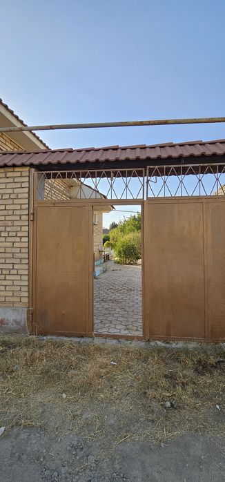 Sro'chna prodayotsya 8.5+8.5 soti dacha kak zemlya prodayotsya.