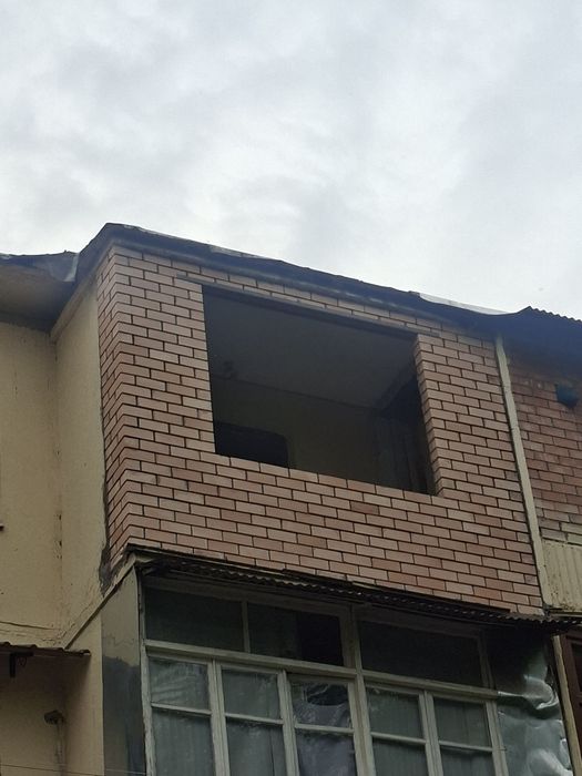 Balkonga g'isht teramiz. Kladka balkon. Керпичная кладка балконов