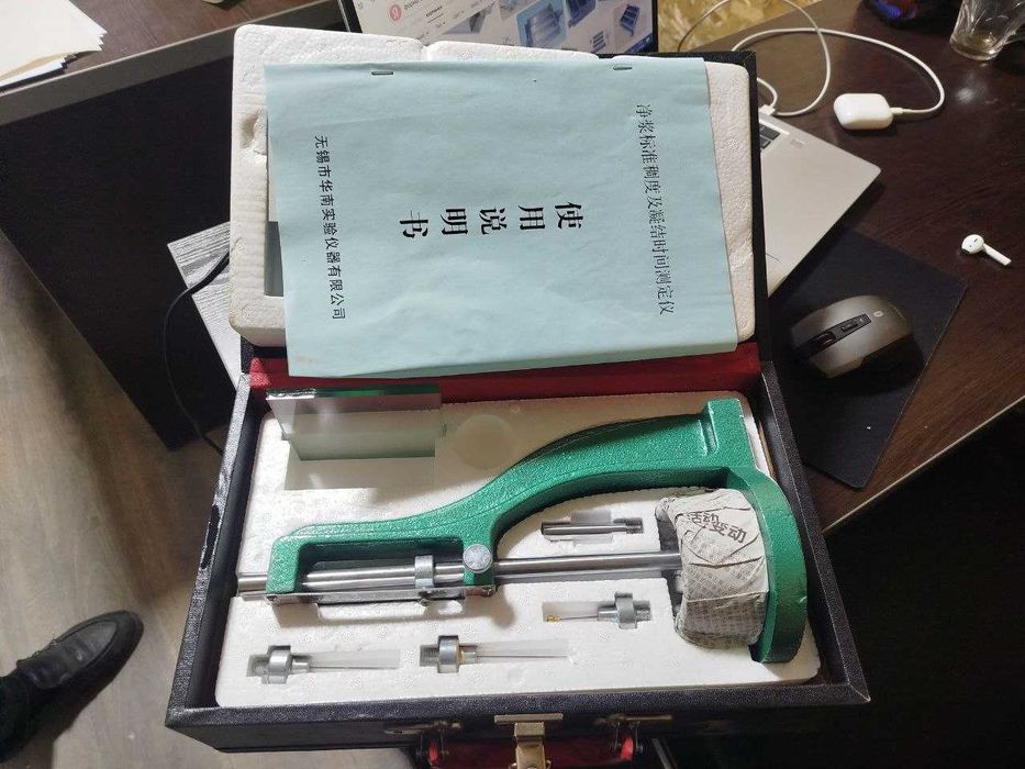 Прибор ВИКА — для определения сроков схватывания цемента