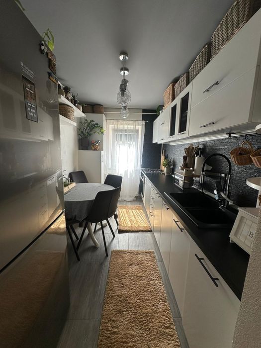 Apartament 4 camere proprietar