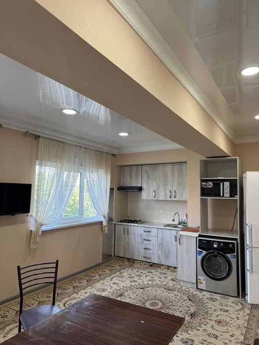 Срочно Сдам 4х-комнатная кв-а на метро Амира Темура, СКВЕР.