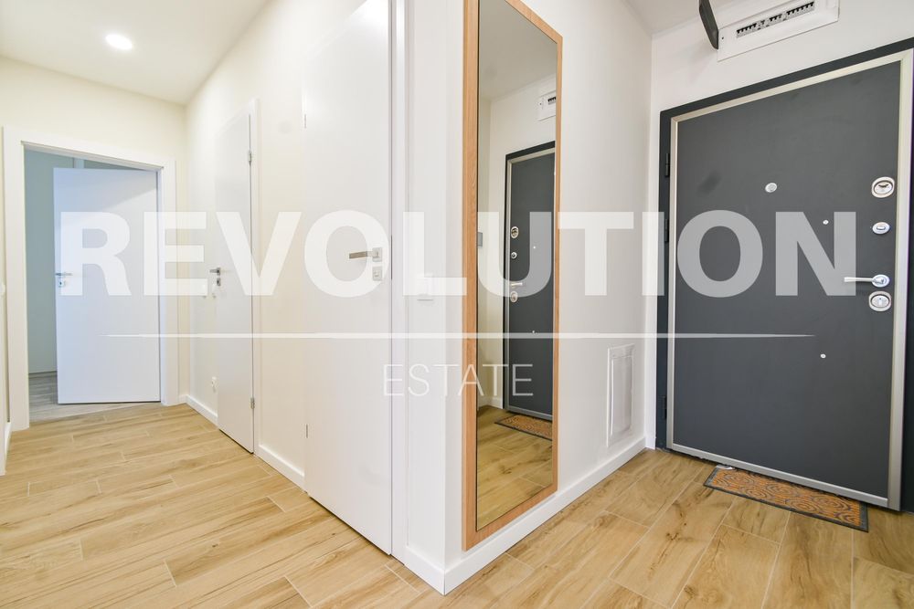 Дава се под наем Тристаен апартамент в София, Дианабад - 97 кв.м за 1100 € - Снимка #11