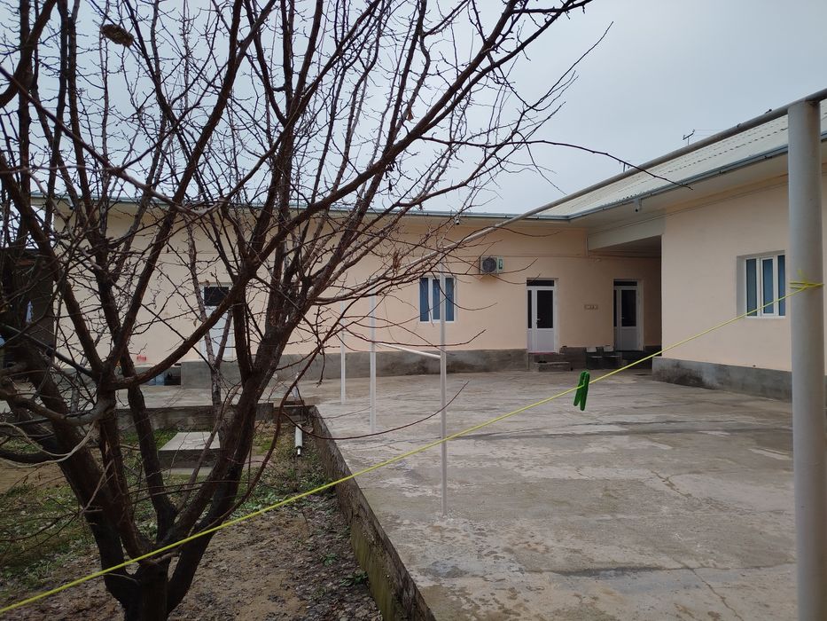 Уй сотилади Жиззахда