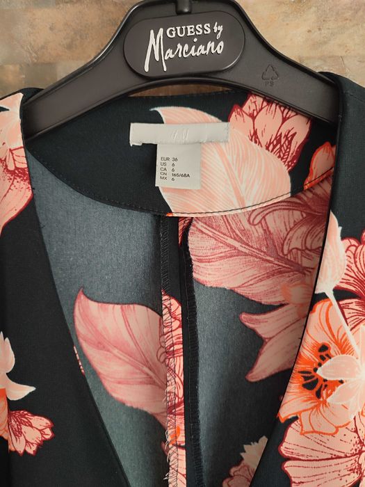 Страхотен гащеризон H&M