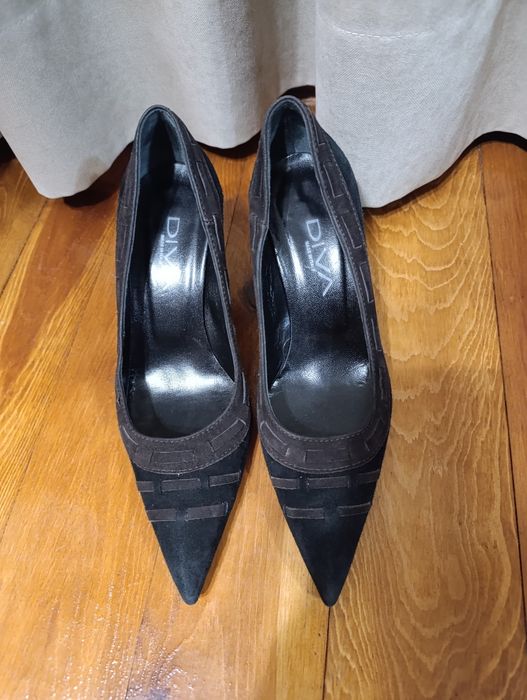 Елегантни дамски обувки