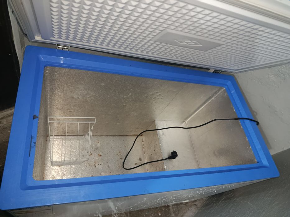 Продам Морозильник