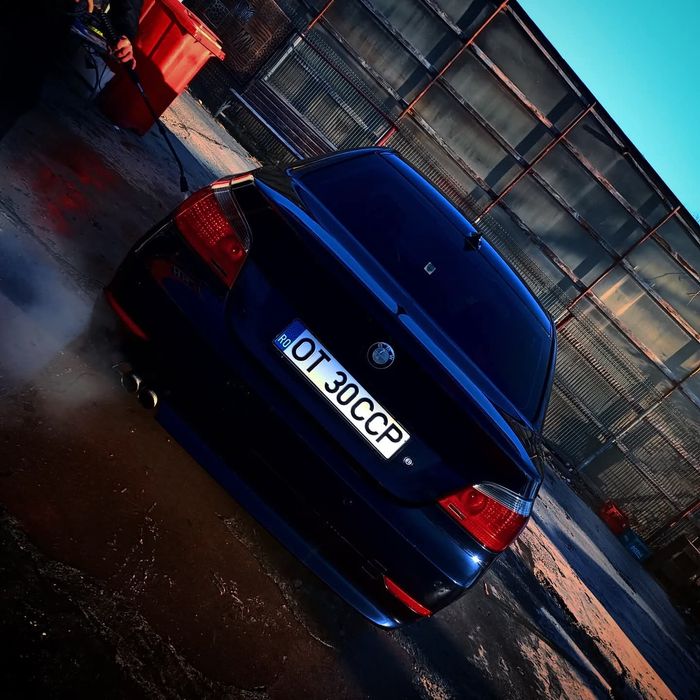 Vând BMW e60 525d