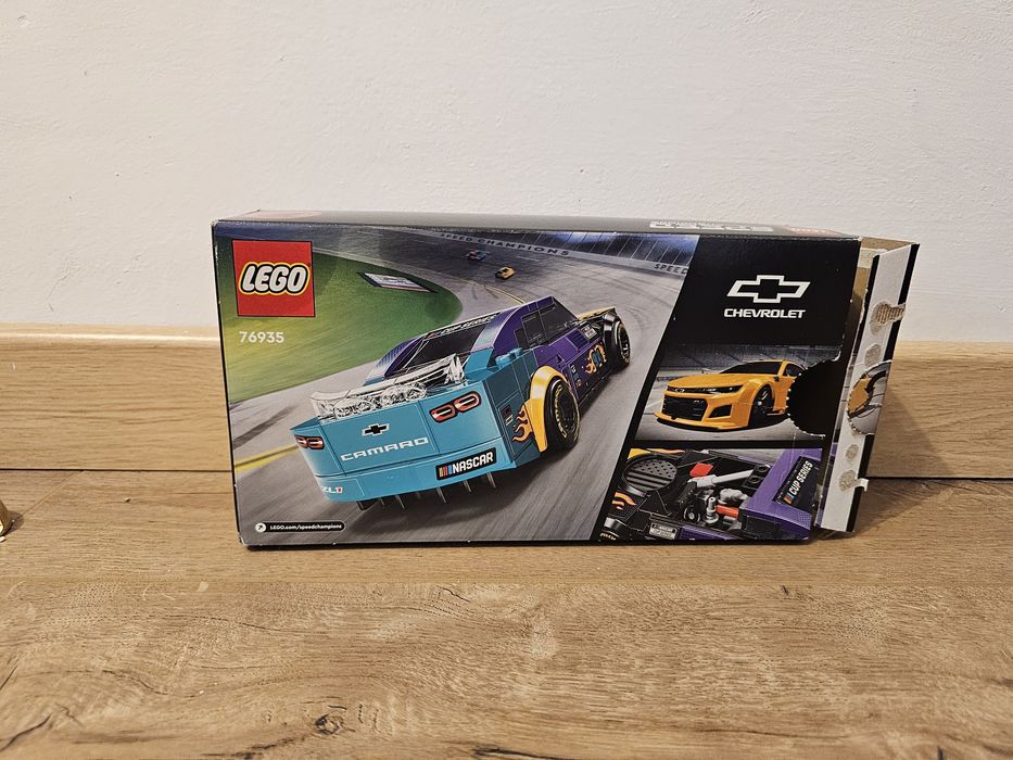LEGO Speed Champions - NASCAR Next Gen Chevrolet Camaro ZL1 76935