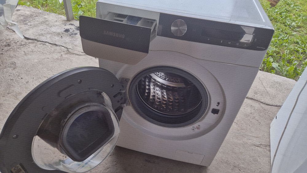 Продам стиральную машинку