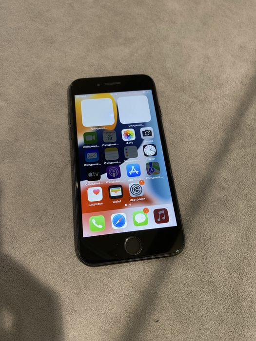 Продам Айфон 7 32гб